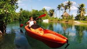 que hacer en Mahahual : kayak en el manglar